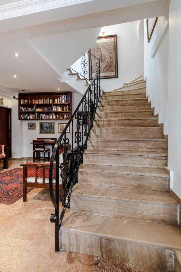 Sebnem Hotel Istanboel